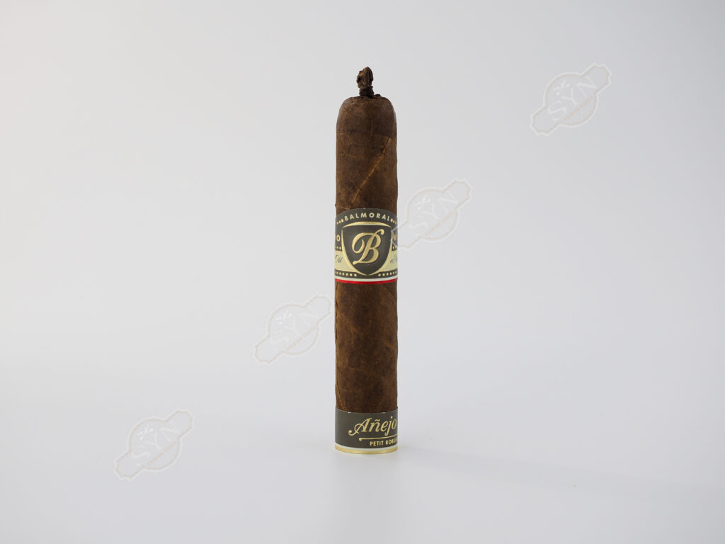 Cigar Balmoral Anẽjo XO Petit