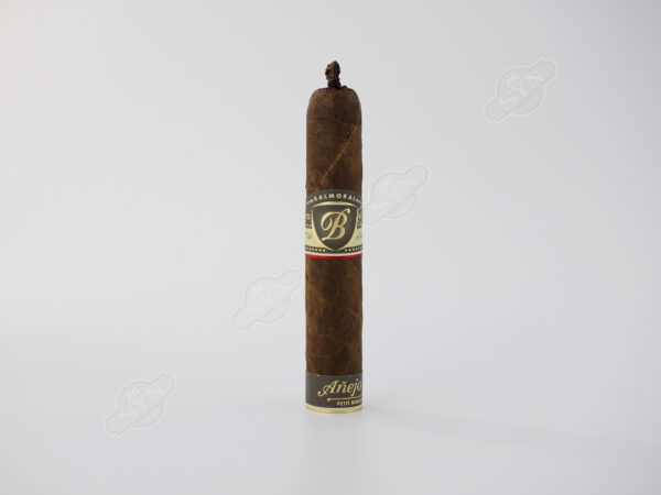 Cigar Balmoral Anẽjo XO Petit